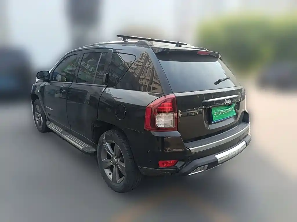 Jeep Compass (Import) — миниатюра 6
