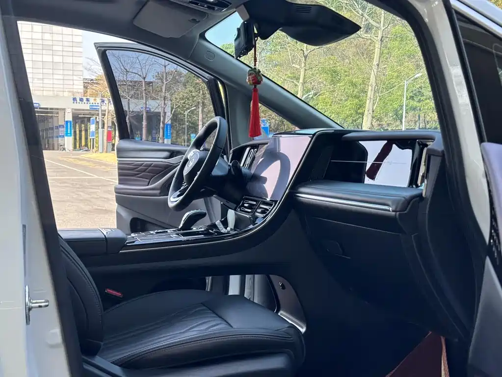 GAC M8 2024 400T Luxury