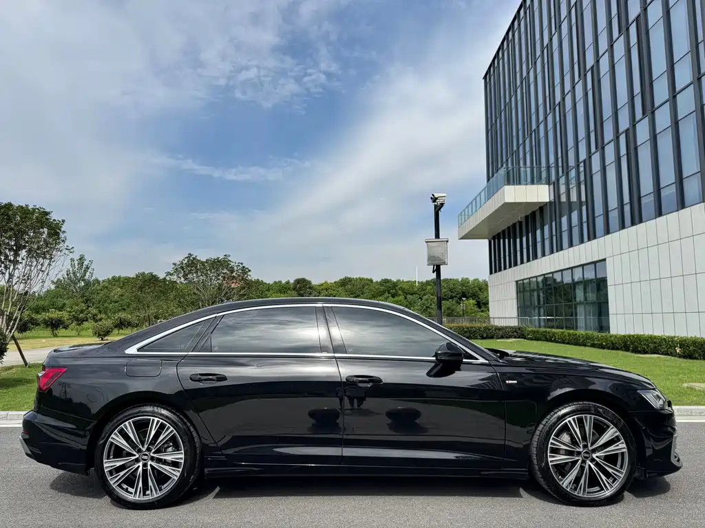 Audi A6L — миниатюра 32