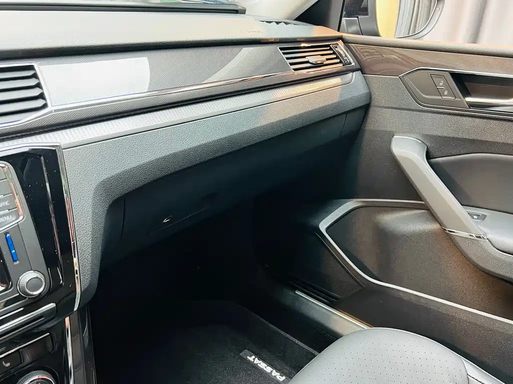 Volkswagen Passat — миниатюра 20