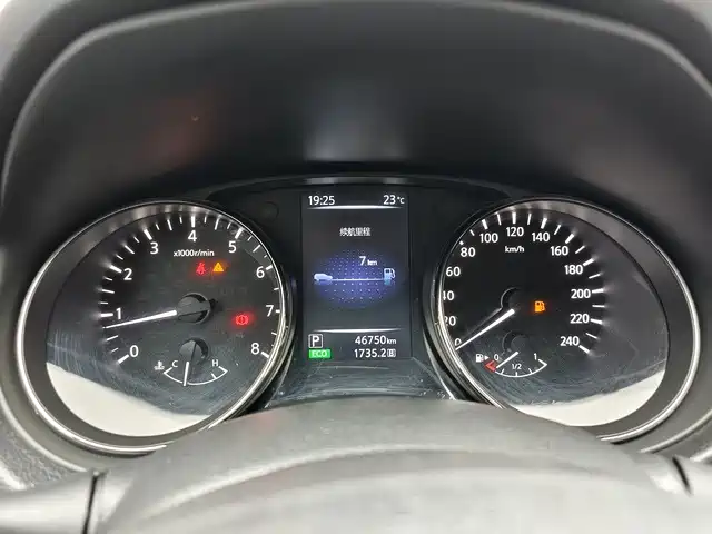 Nissan Qashqai — миниатюра 6