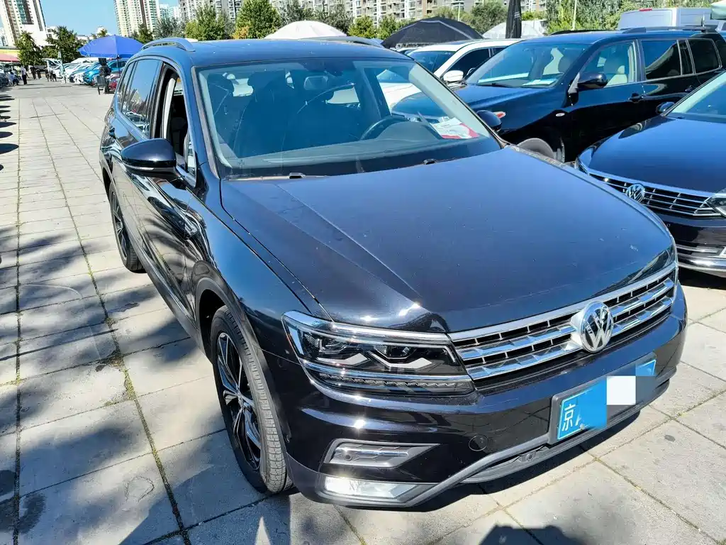 Volkswagen Tiguan L — миниатюра 3