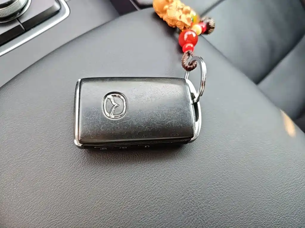 Mazda 3 Axela — миниатюра 9