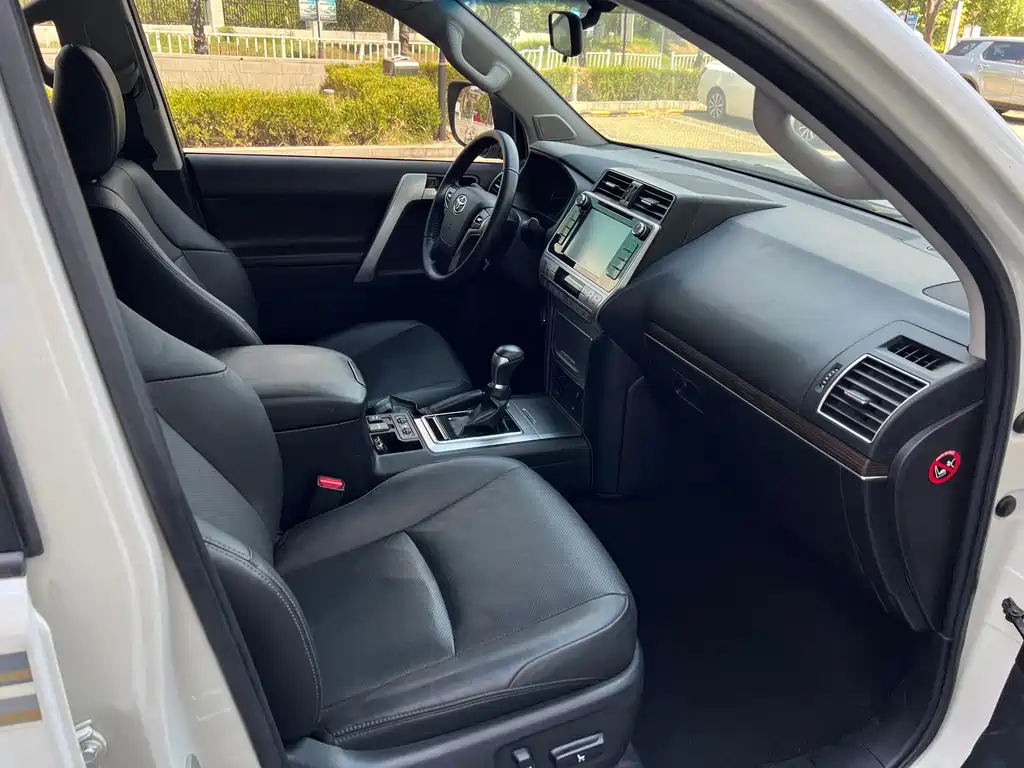 Toyota Prado — миниатюра 9