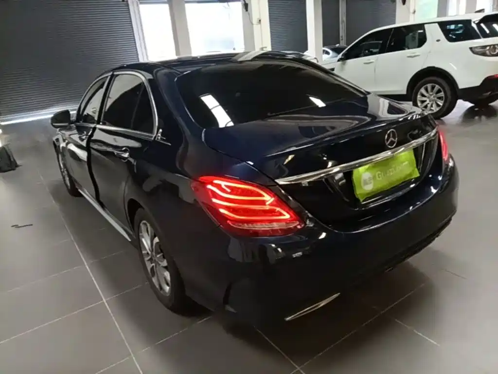 Mercedes-Benz C-Class — миниатюра 5