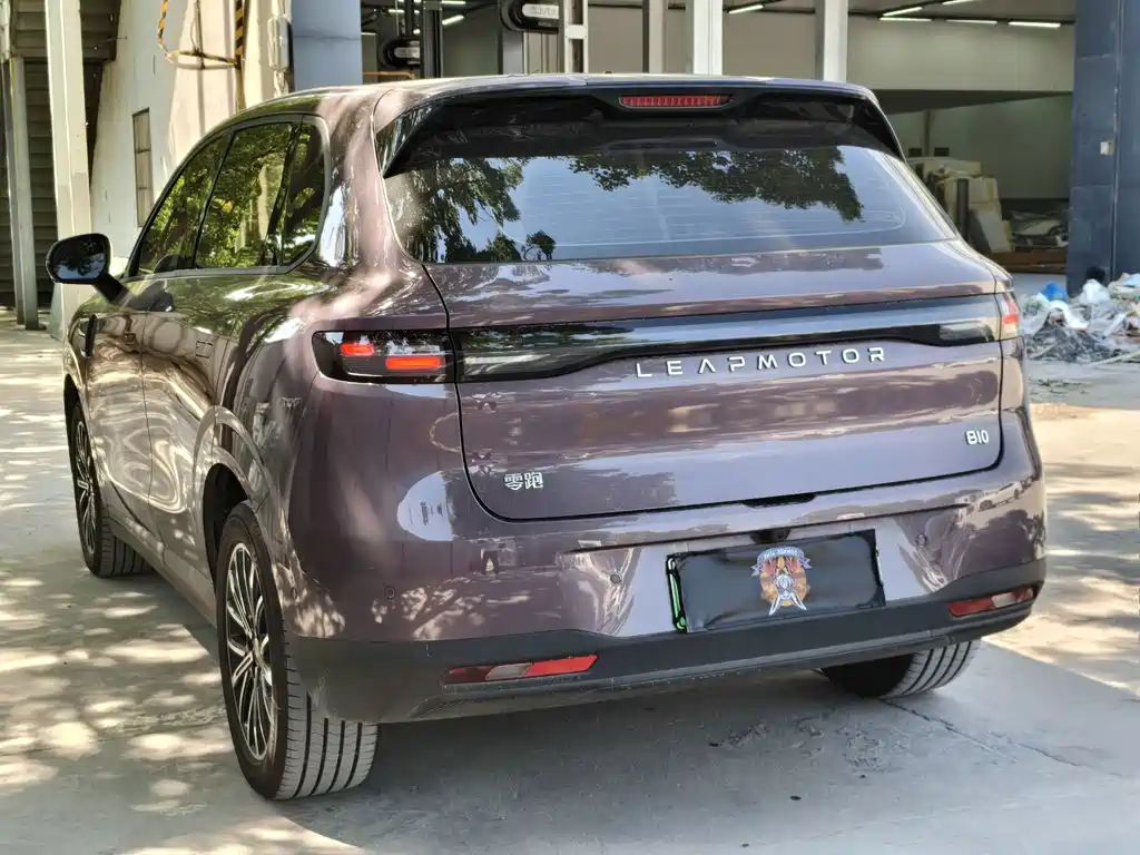 Leapmotor Leapmotor B10 — миниатюра 13