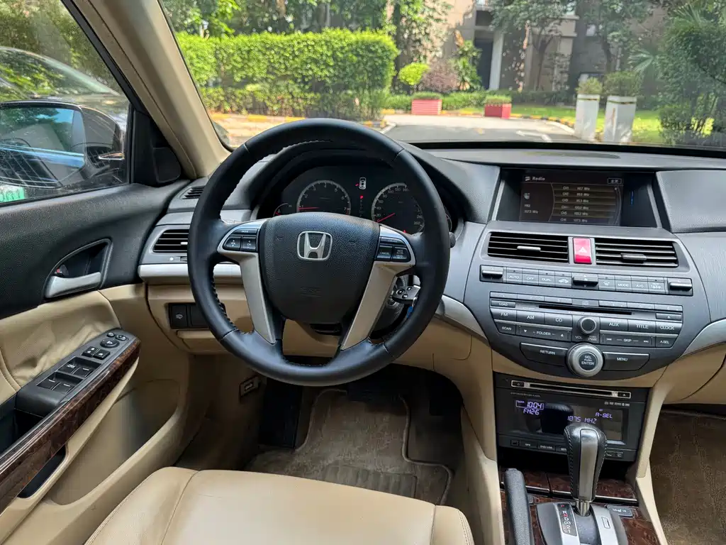Honda Accord — миниатюра 17