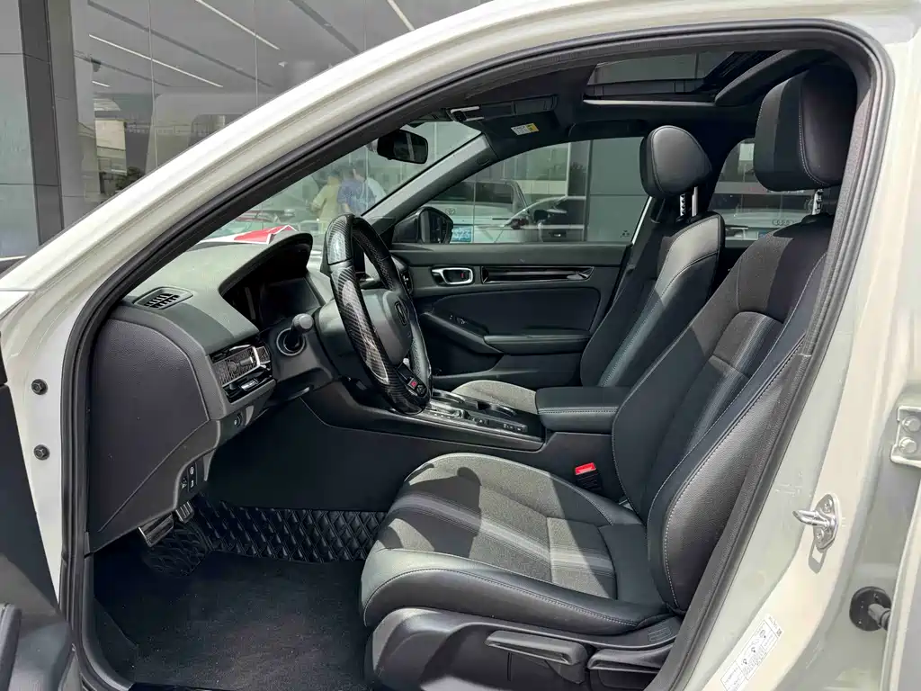 Honda Civic — миниатюра 4