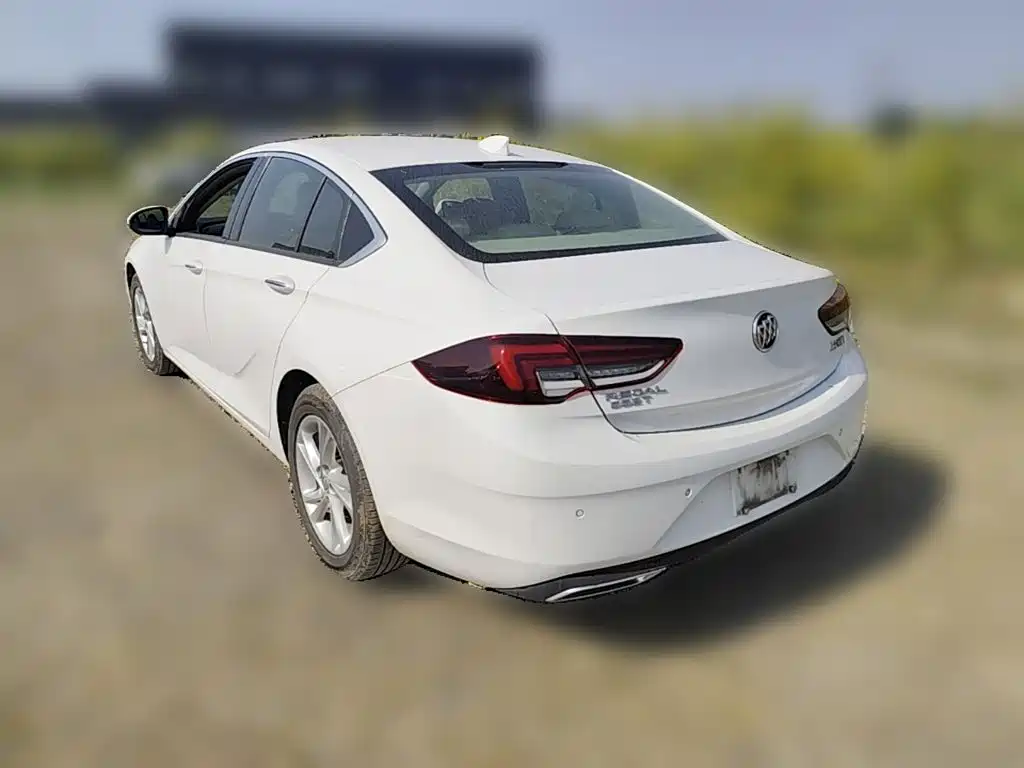 Buick Regal — миниатюра 7