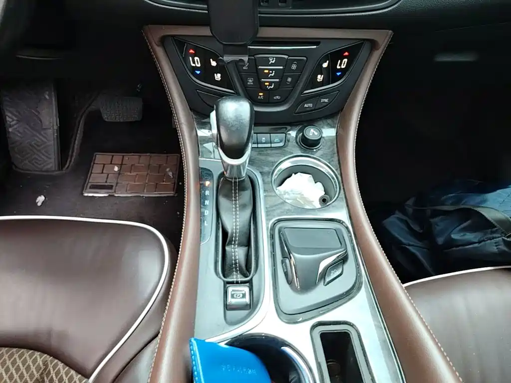 Buick Envision Plus — миниатюра 14