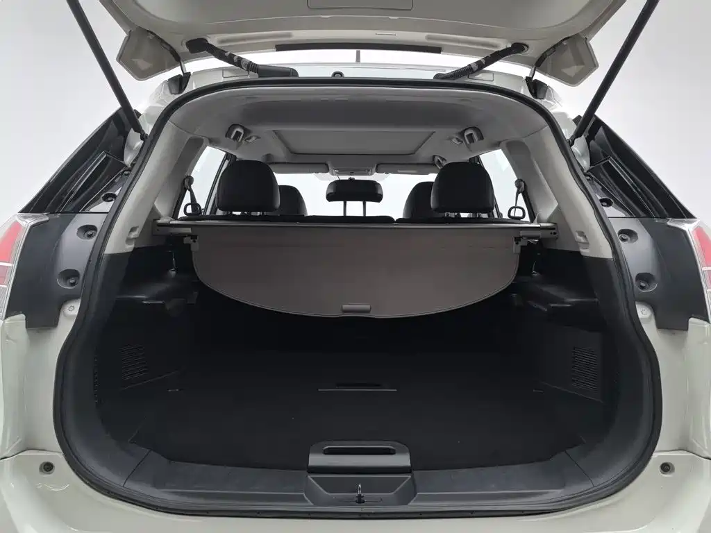 Nissan X-Trail — миниатюра 16