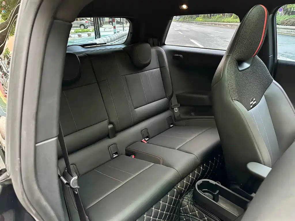 MINI MINI JCW EV — миниатюра 20