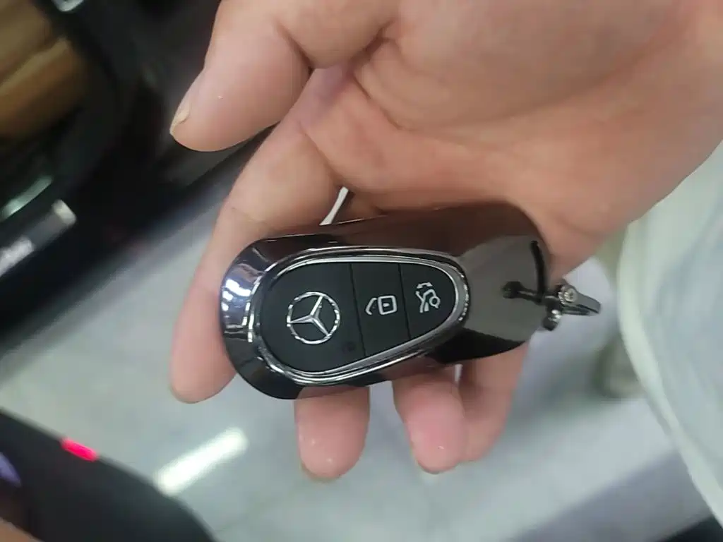 Mercedes-Benz E-Class E 2025 E 300 L Fashion