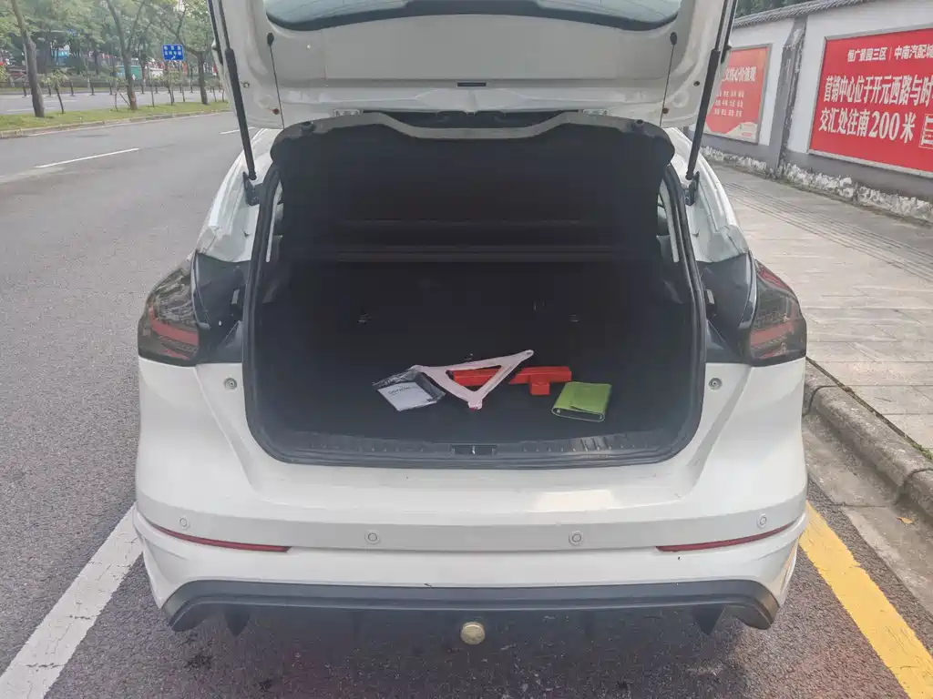 Ford Focus — миниатюра 16