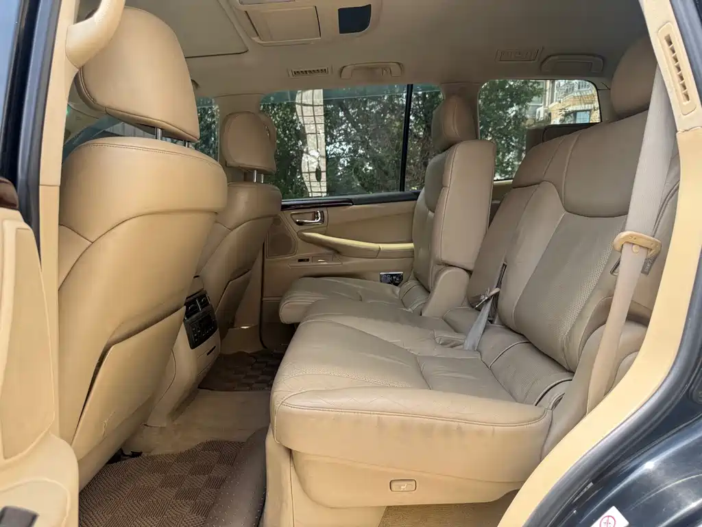 Lexus LX — миниатюра 14