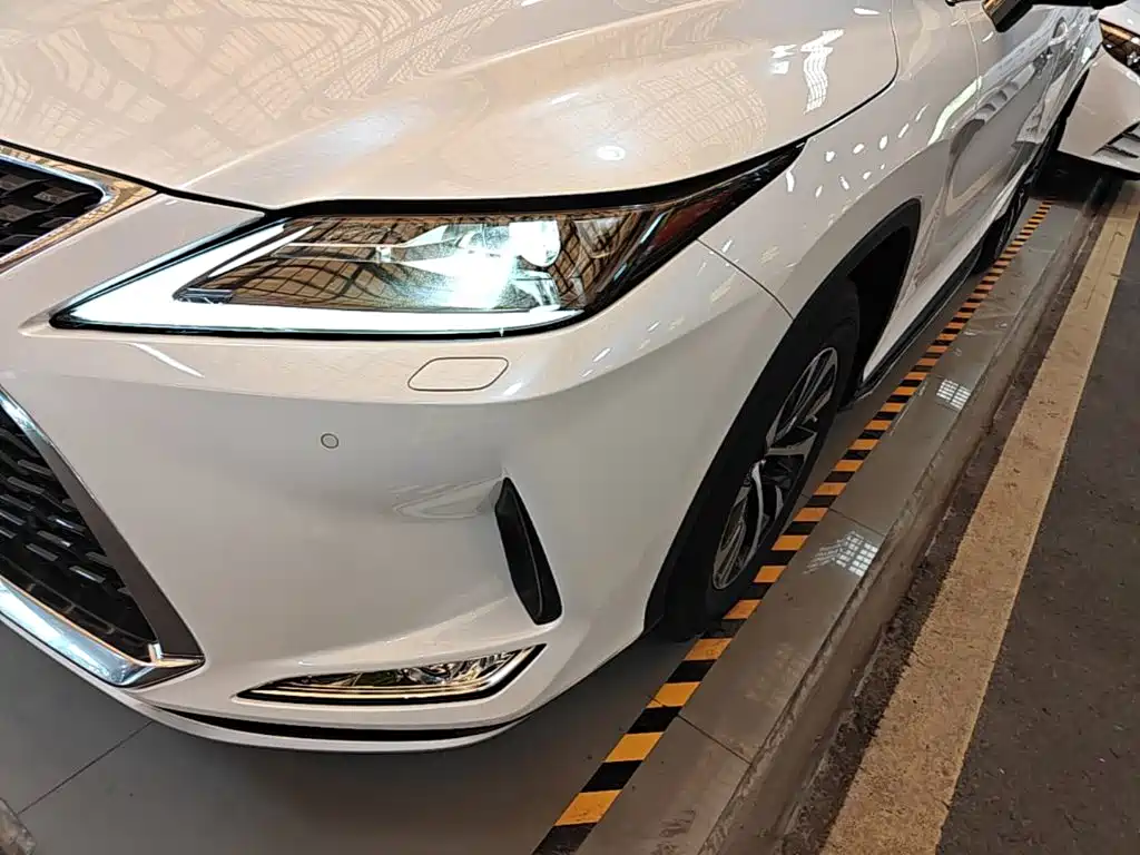 Lexus RX — миниатюра 24