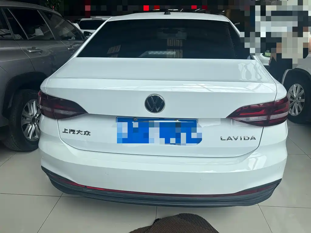 Volkswagen Lavida — миниатюра 8