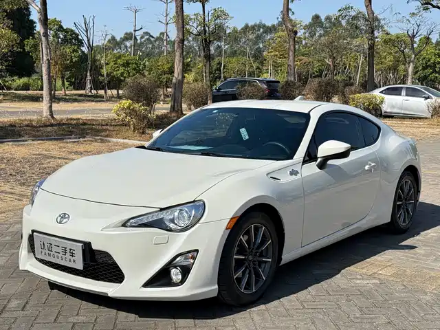 TOYOTA 86 2017