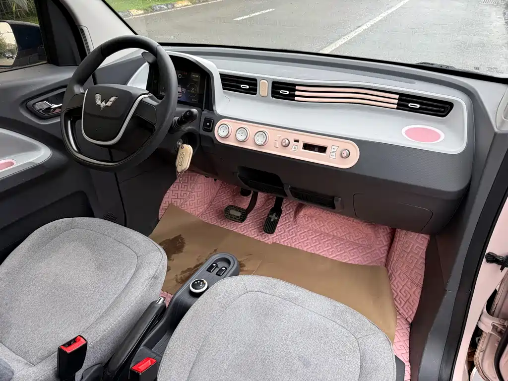 Wuling MINIEV — миниатюра 11
