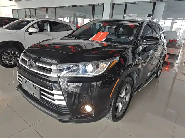 TOYOTA HIGHLANDER