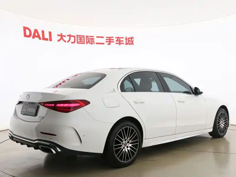 Mercedes-Benz C-Class — миниатюра 14