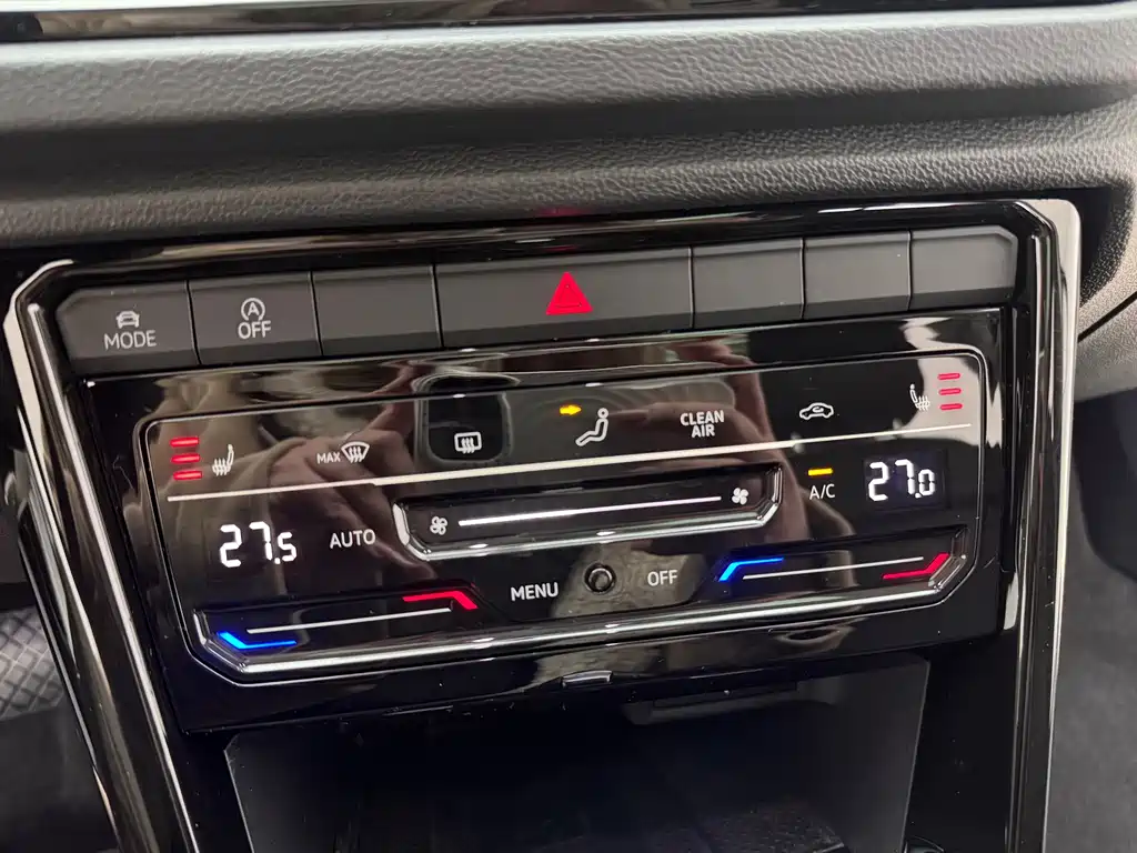 VOLKSWAGEN T ROC EXPLORING SONGS