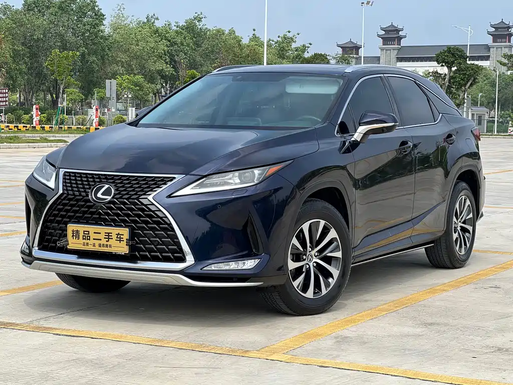 Lexus RX 2020