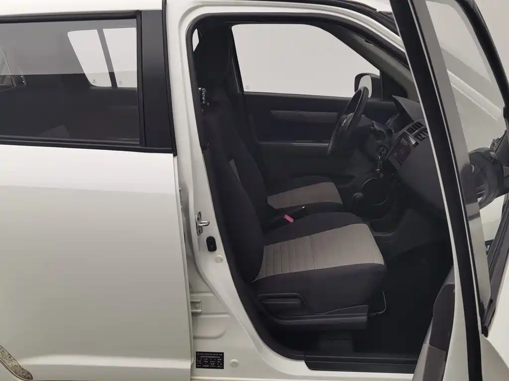 Suzuki Swift — миниатюра 23
