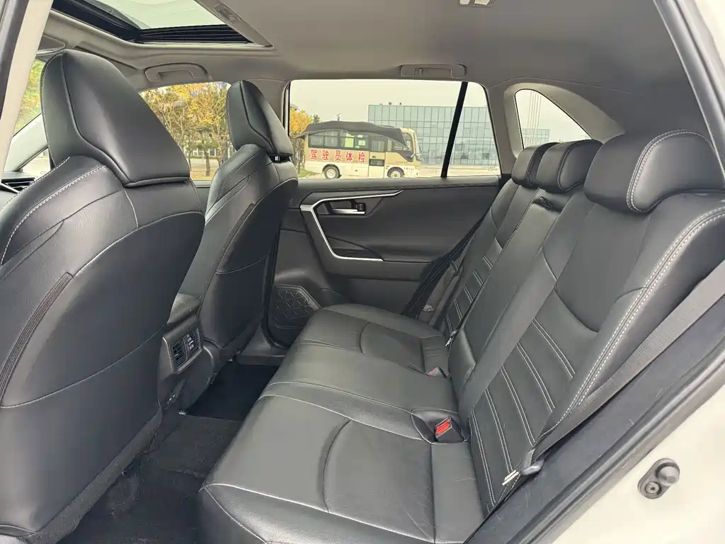 Toyota Wildlander — миниатюра 13