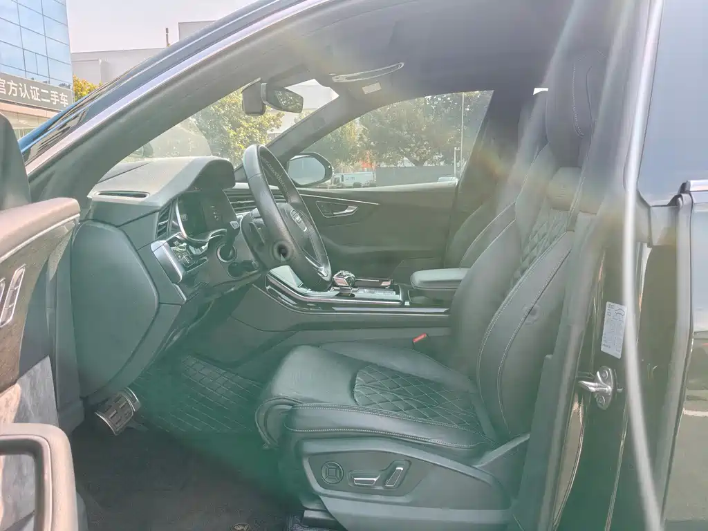 Audi Q8 — миниатюра 7