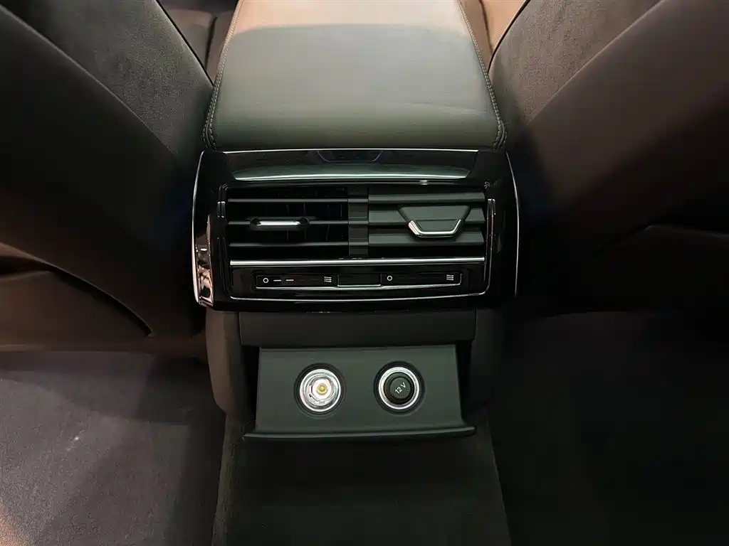 Audi A8 — миниатюра 21