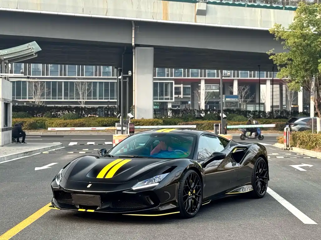 Ferrari F8 — миниатюра 2
