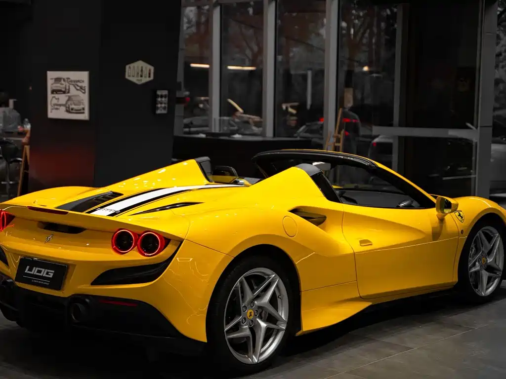 Ferrari F8 — миниатюра 7