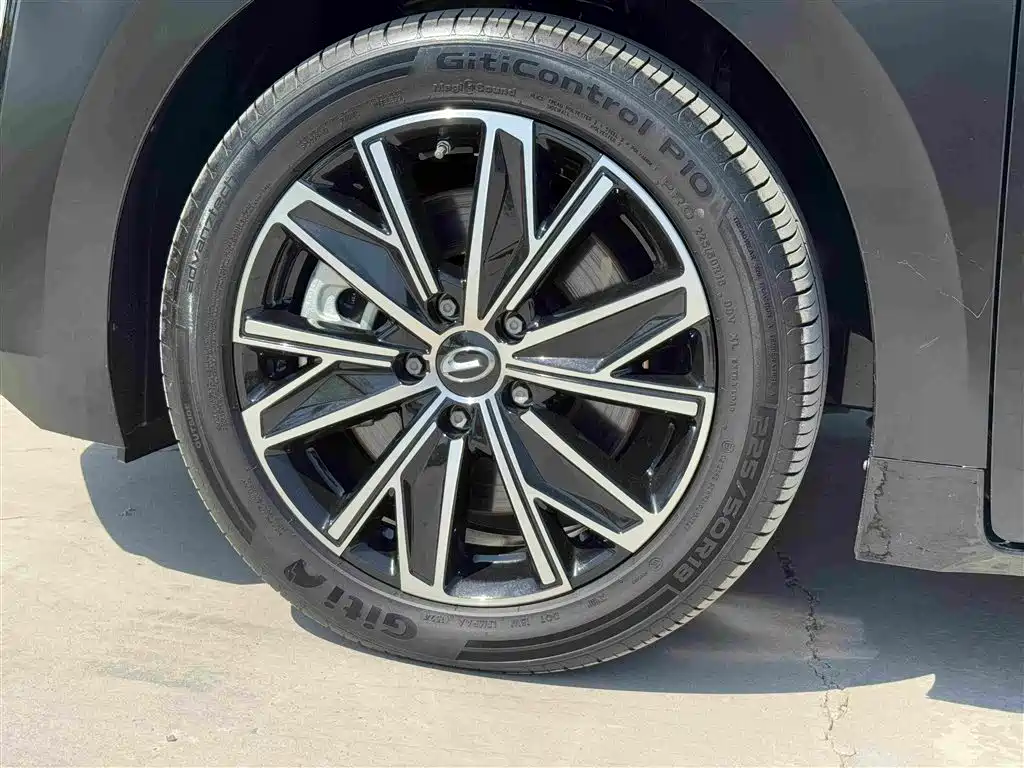 GAC Motor Trumpchi E8 PHEV — миниатюра 29