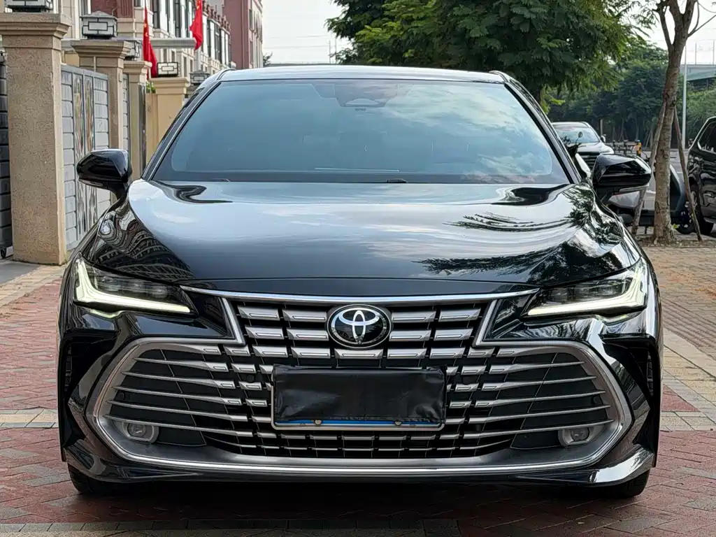 Toyota Avalon — миниатюра 2