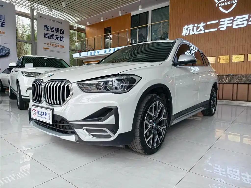 Купить BMW X1