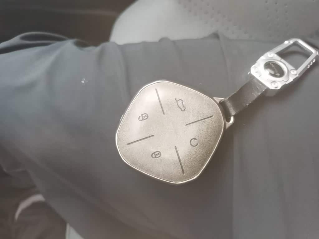 Hyundai Elantra 1.5 л 2024 г. Чёрный, пробег 26000 км