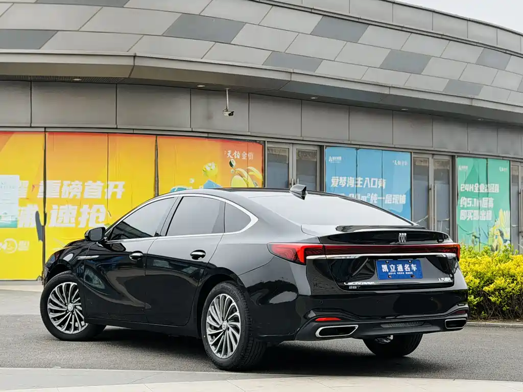 Buick LaCrosse 2023 28T