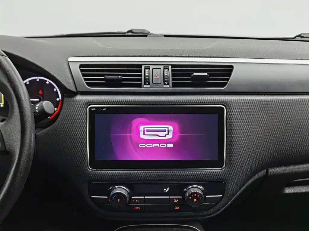 Qoros Qoros 5 — миниатюра 12