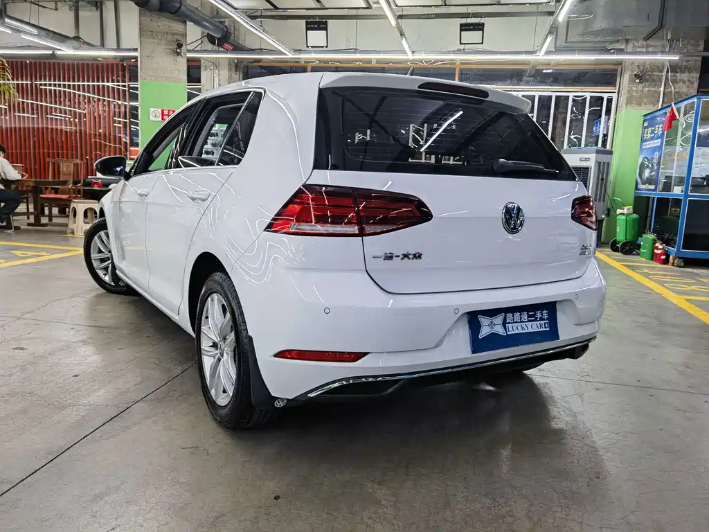 Volkswagen Golf — миниатюра 6