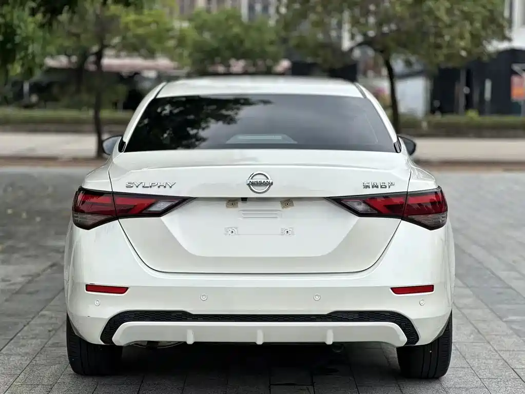 Nissan Sylphy — миниатюра 8