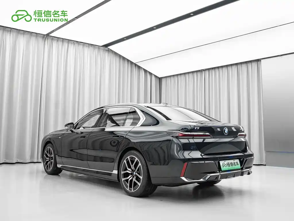 BMW i7 2023 eDrive50L Lead M Sport