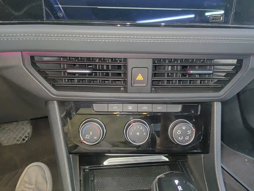 Volkswagen Sagitar — миниатюра 13