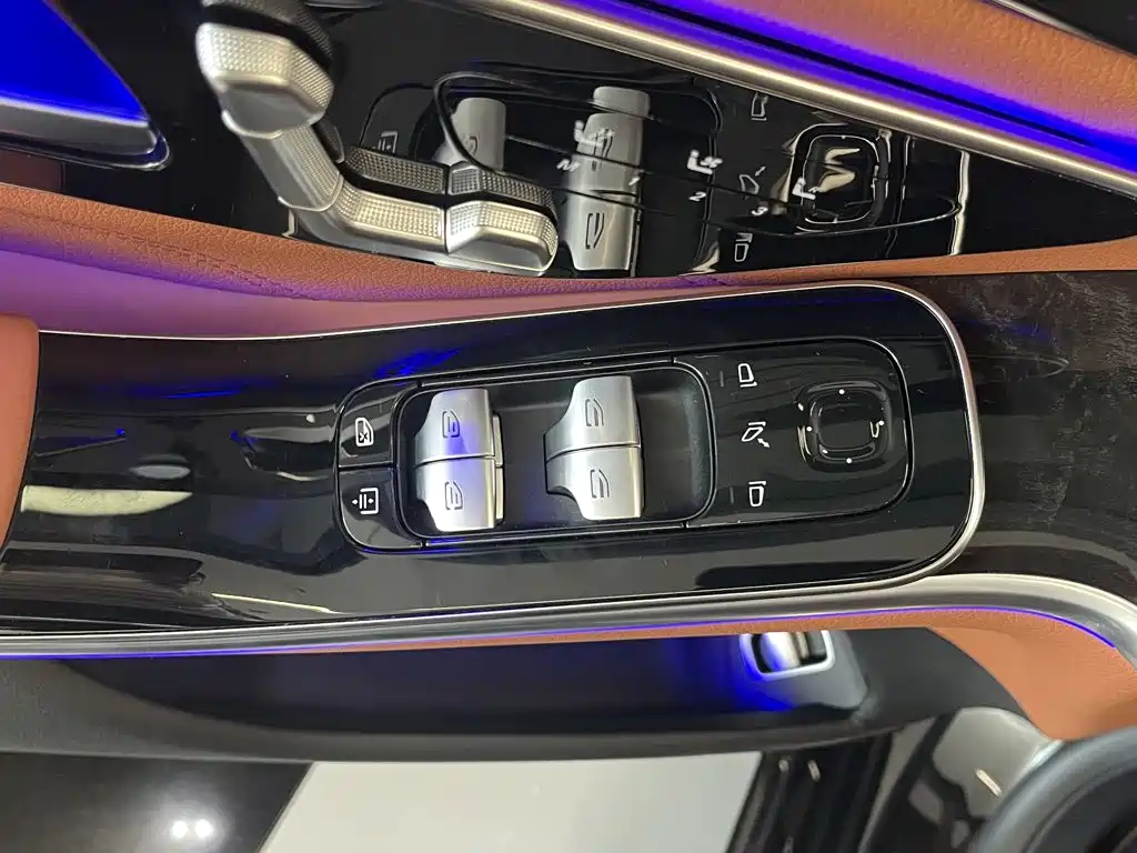 Mercedes-Benz S-Class — миниатюра 22