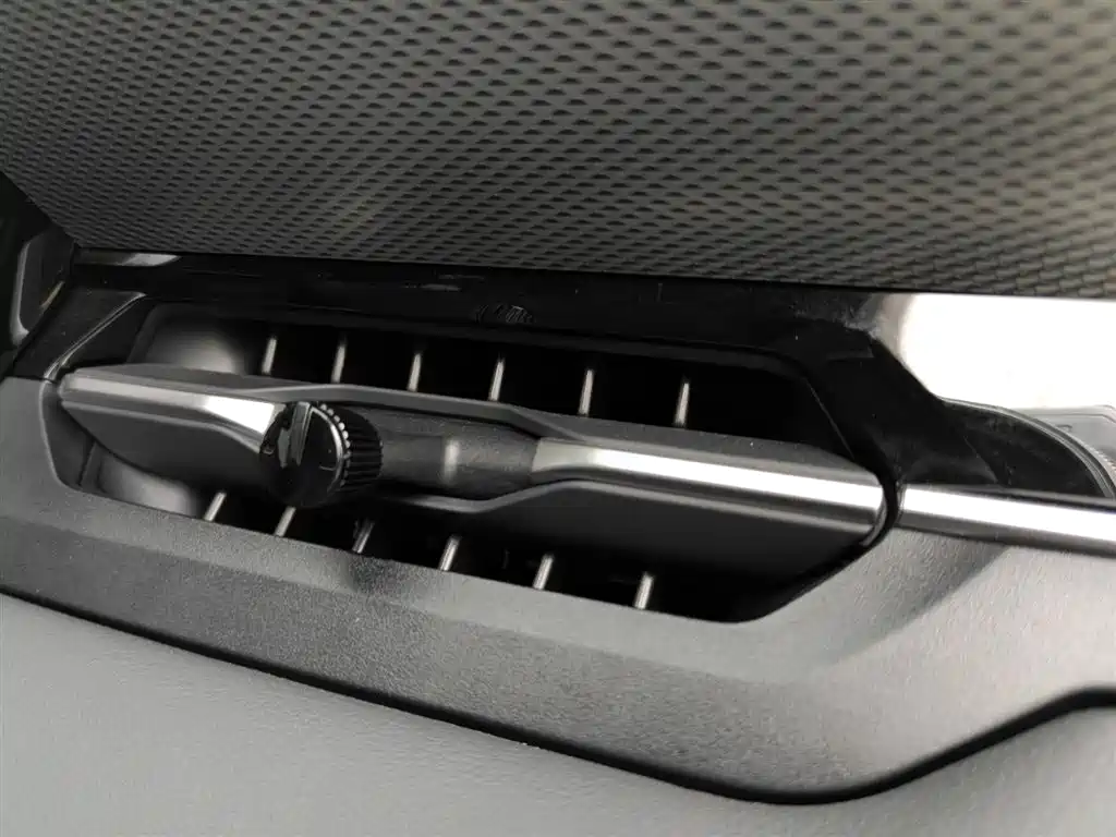 Audi Q6L e-tron id 4515283 из Китая 17