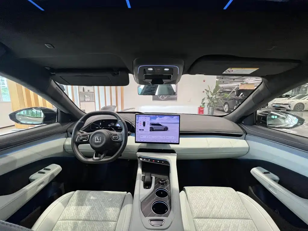 ZEEKR EXTREME KRYPTON 001