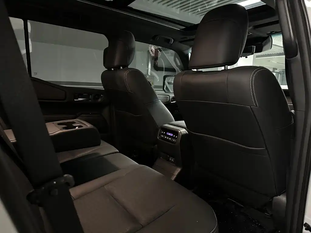 Toyota Prado — миниатюра 21