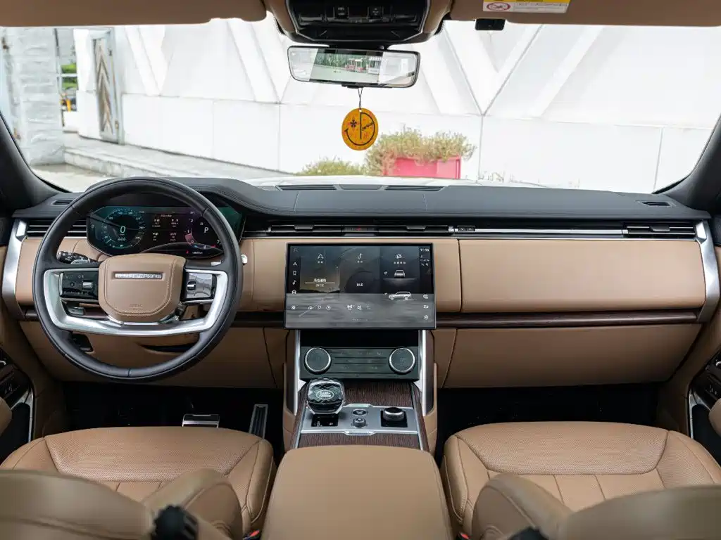 Land Rover Range Rover — миниатюра 10