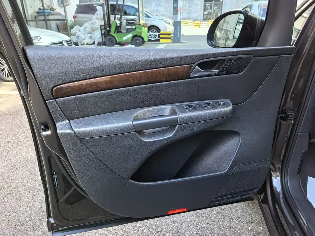 Volkswagen Sharan — миниатюра 10