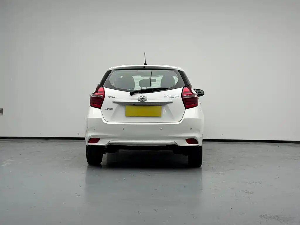 Toyota Vios FS — миниатюра 6